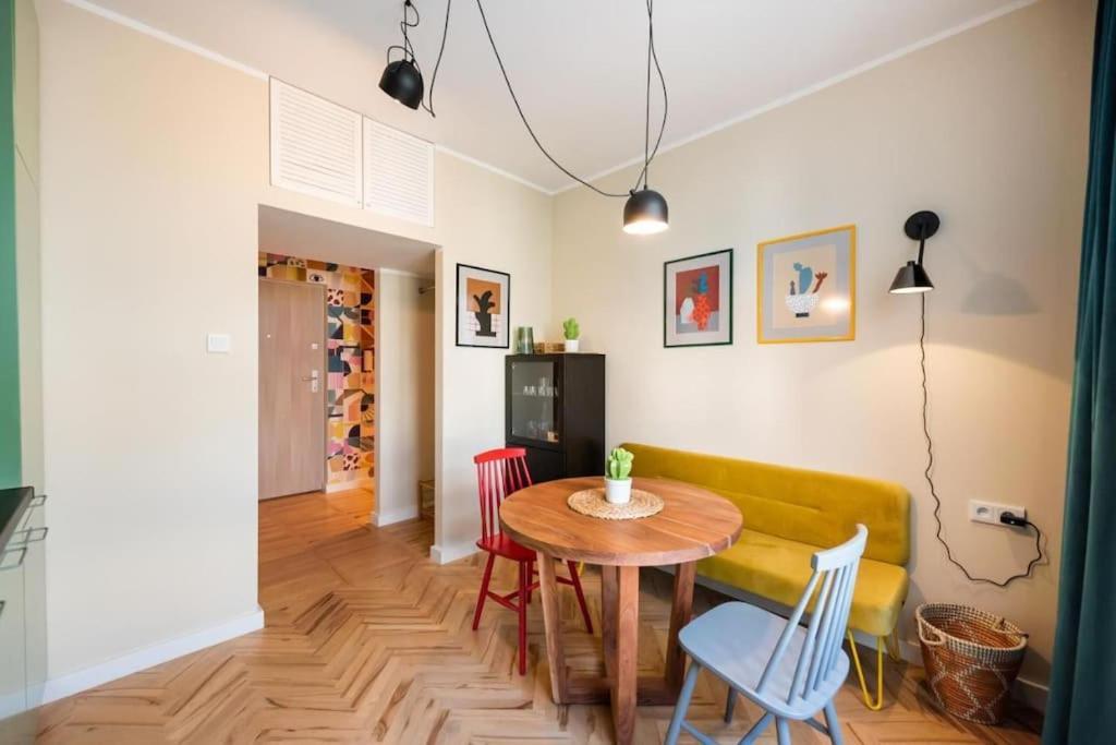 Eclectic City Apartment Near Old Town Warschau Exterior foto